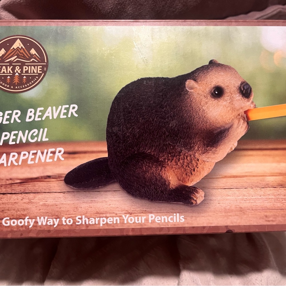 Oak & Pine Beaver Pencil Sharpener